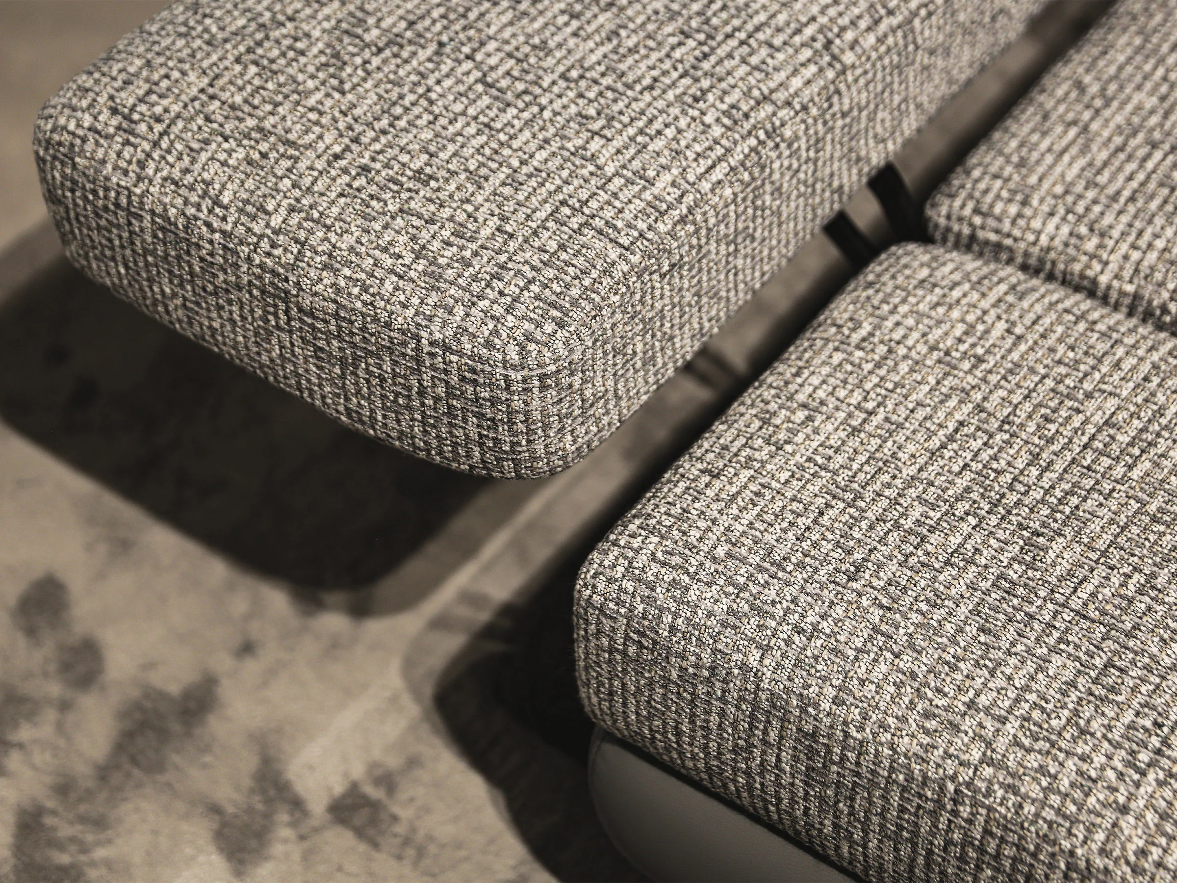 Mony Round Corner Sofa - Image 4
